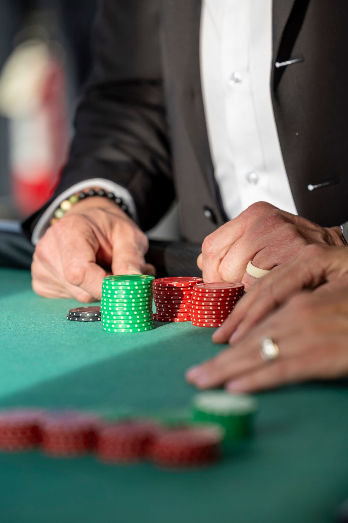 Chip trên bàn casino